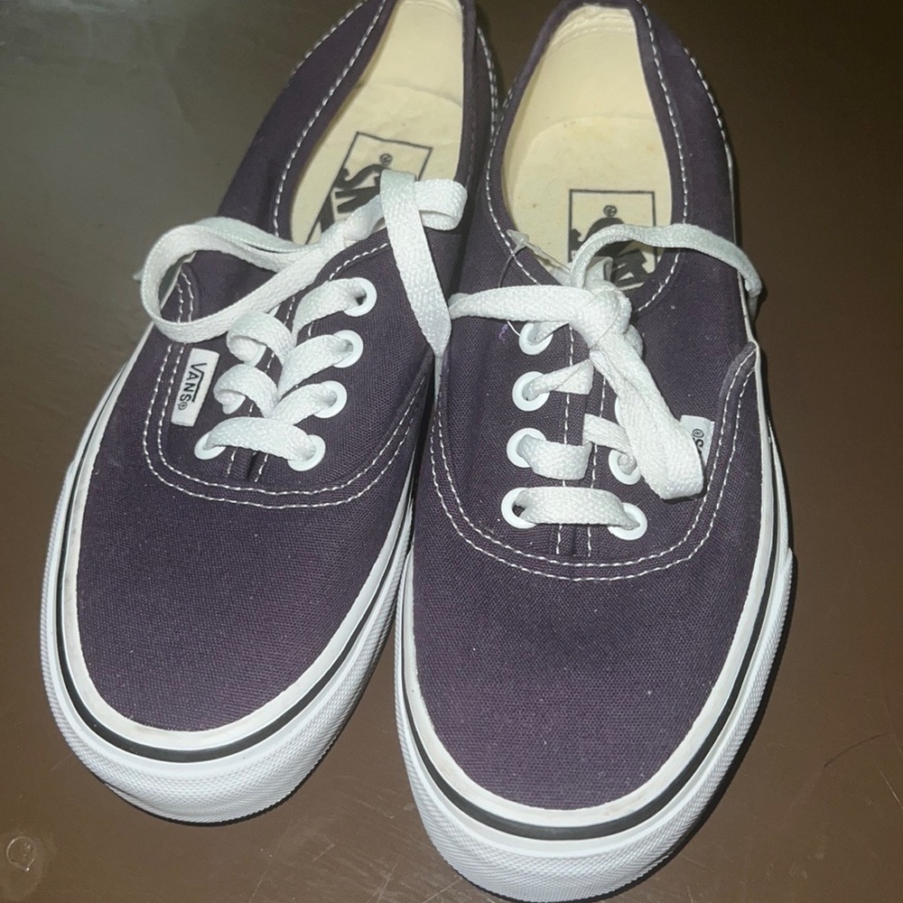 Brand New Vans Shoes size 5